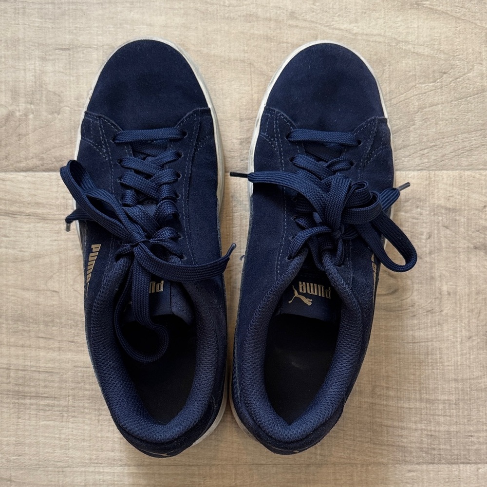 Puma Dark Blue Suede Sneakers (6 Women’s)